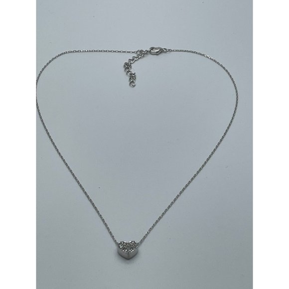 Tiny Heart Necklace, Minimal Necklace, Minimalist Necklace, Everyday Necklace - Picture 2 of 3